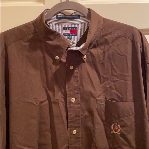Tommy Hilfiger brown button down cotton shirt - Picture 2 of 5